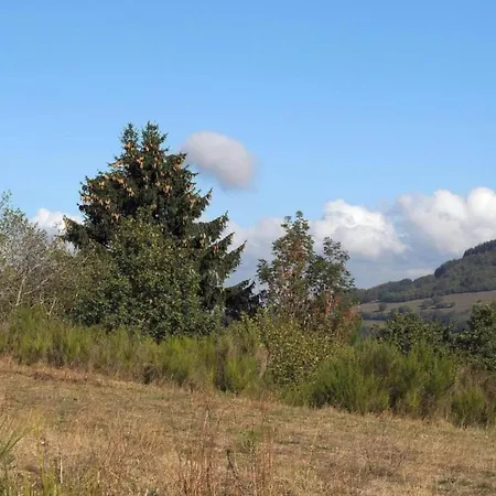 In Eifel Near Mountain Trails Hinterhausen